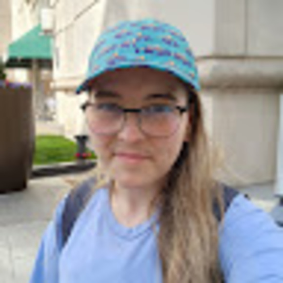 Meet your Posher, Lauren - Picture 1 of 1